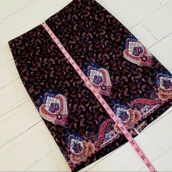 J. Crew The Pencil Skirt in Sateen Dot (size 2) - Picture 7 of 10